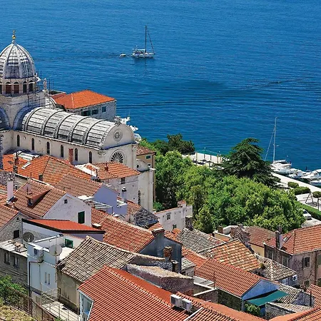 1 Bedroom Cozy In Pirovac