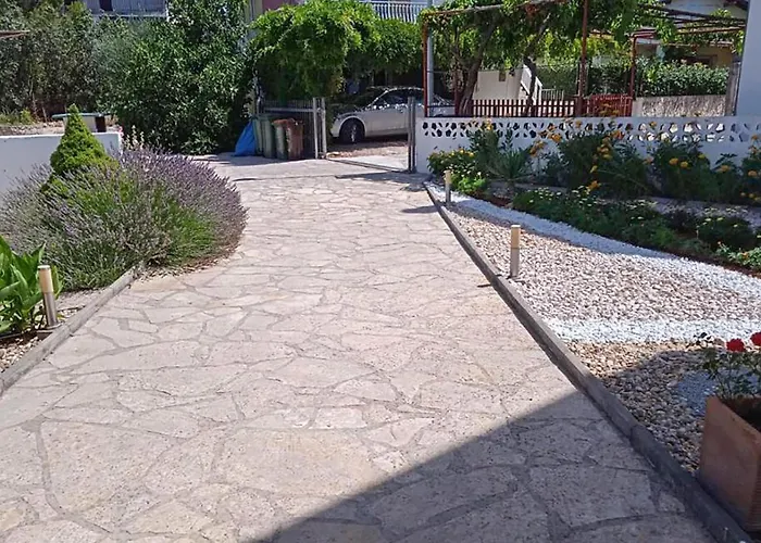 1 Bedroom Cozy In * Pirovac