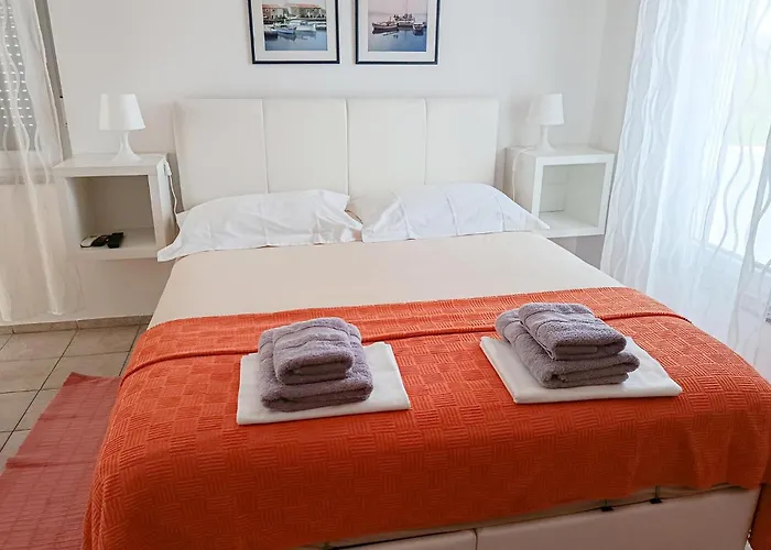 Appartement 1 Bedroom Cozy In Pirovac